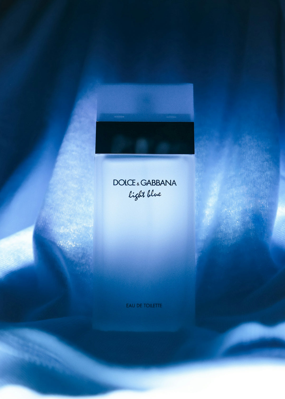 dolce and gabbana light blue bottle perfume